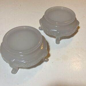 2 Beaumont Ferlux 4 Footed Base Plinth Vase Pedestal Stand Depression Glass 20s